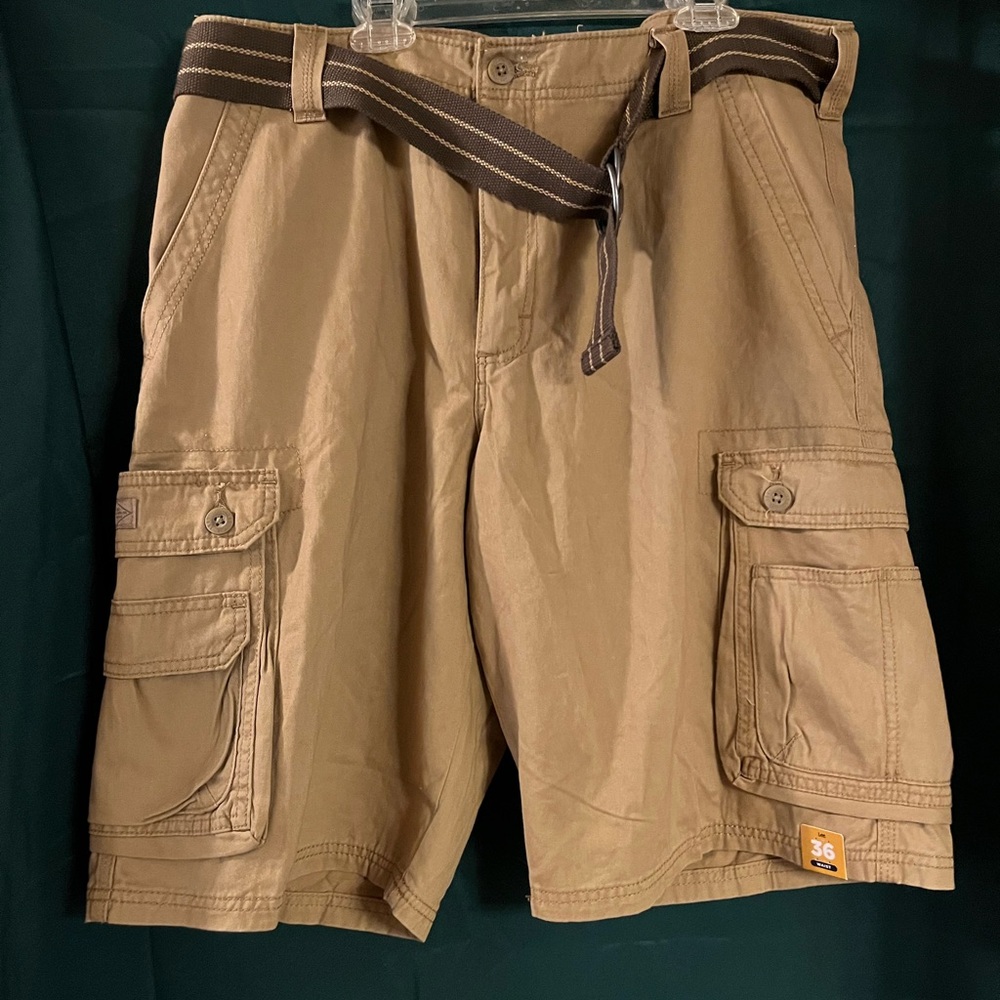 Lee Men's Brown Cargo Shorts with Belt